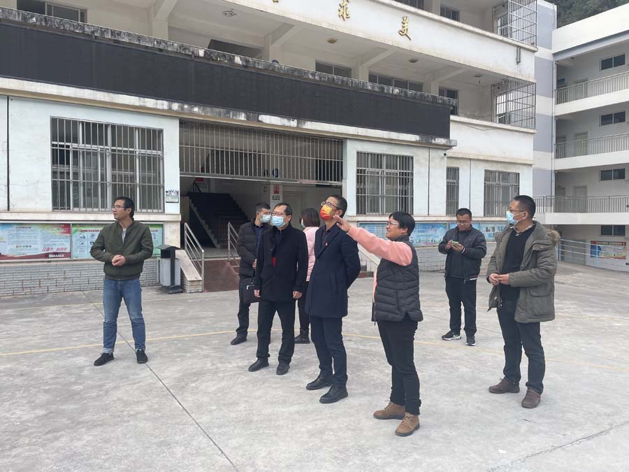 7e99ed49b3807ee3ded467eeff61a48.jpg 7e99ed49b3807ee3ded467eeff61a48.jpg