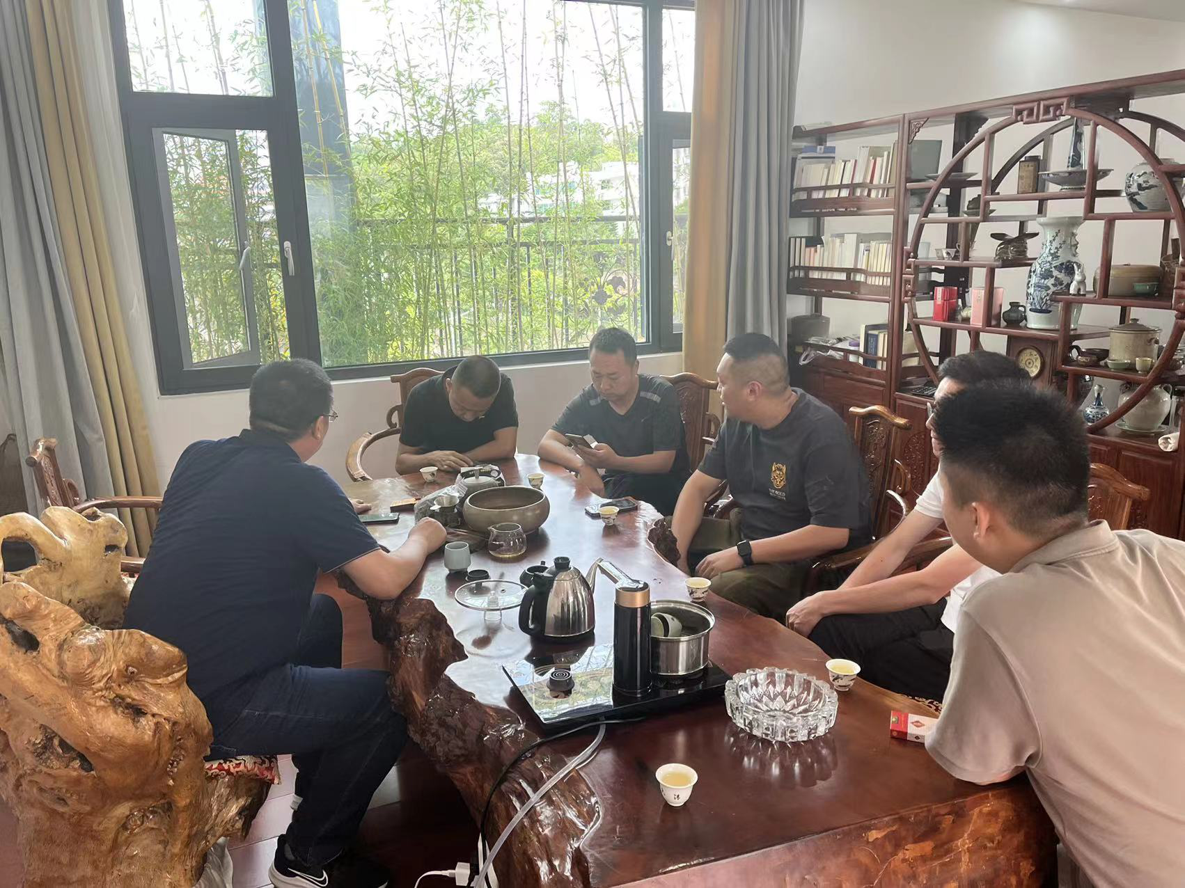 图片2.png 图片2.png