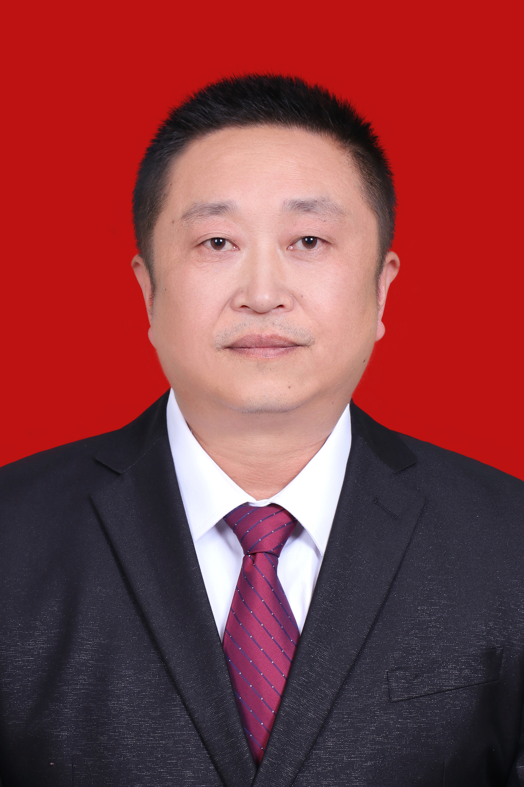 何云.png